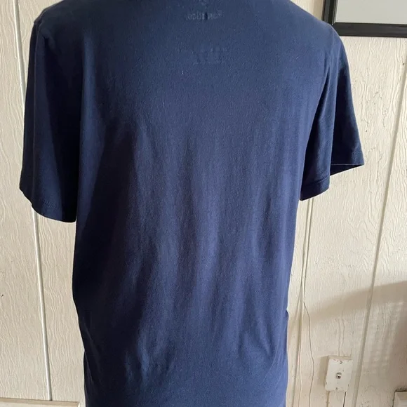 Seattle Kraken Fanatics Women's Primary Logo Team V-Neck T-Shirt - Deep Sea Blue - Picture 3 of 6